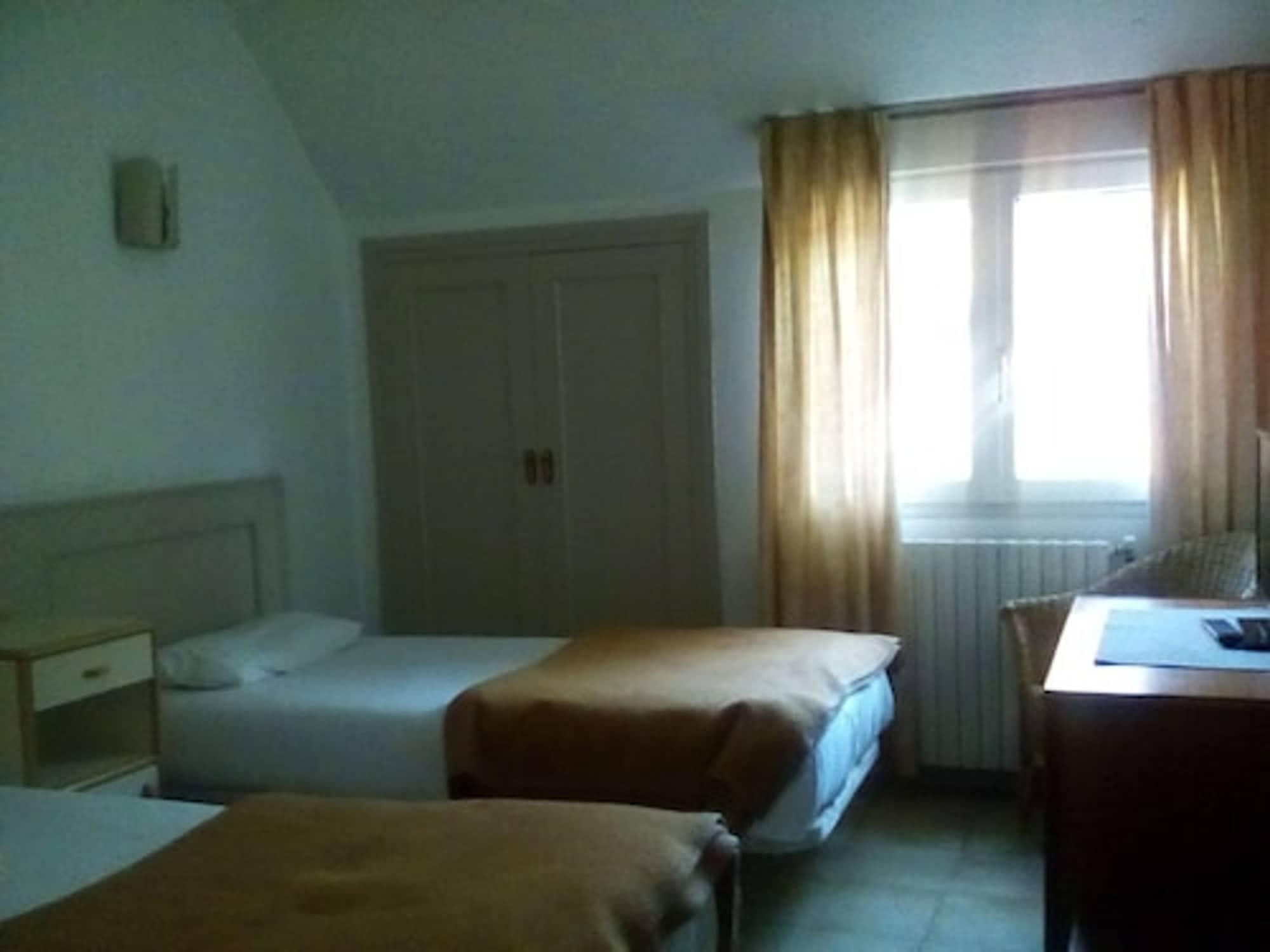 Hotel Font Del Marge Andorra la Vella Kültér fotó