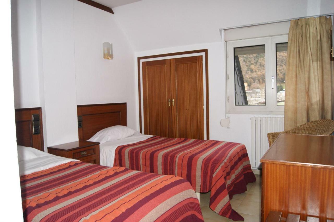 Hotel Font Del Marge Andorra la Vella Kültér fotó